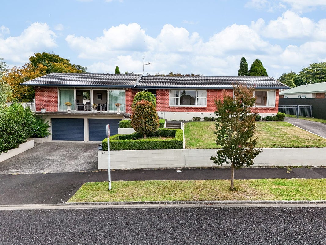 28 Springfield Crescent, Enderley, Hamilton - Carousel 2