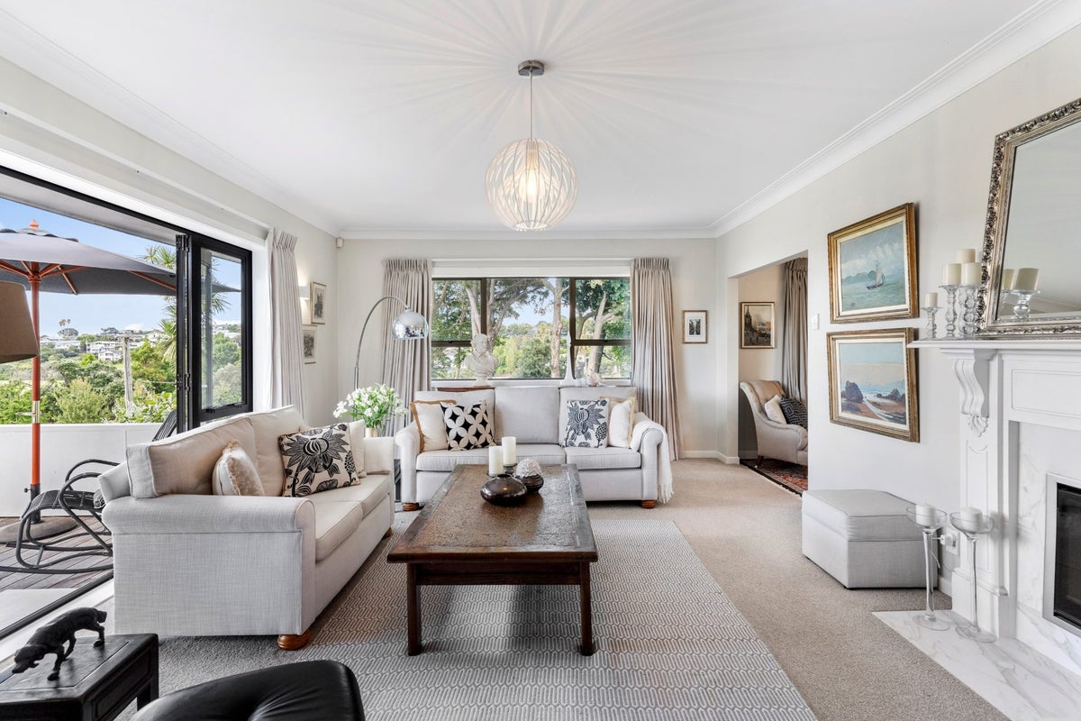 10 Hartland Avenue, Glendowie, Auckland - Carousel 2