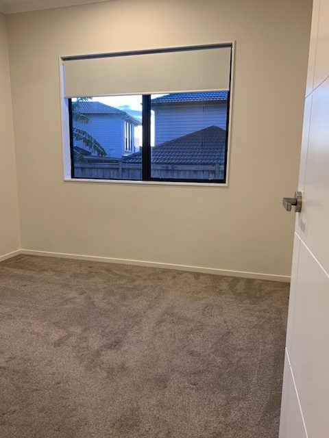 51 Hikuawa Road, Flat Bush, Auckland - Carousel 1