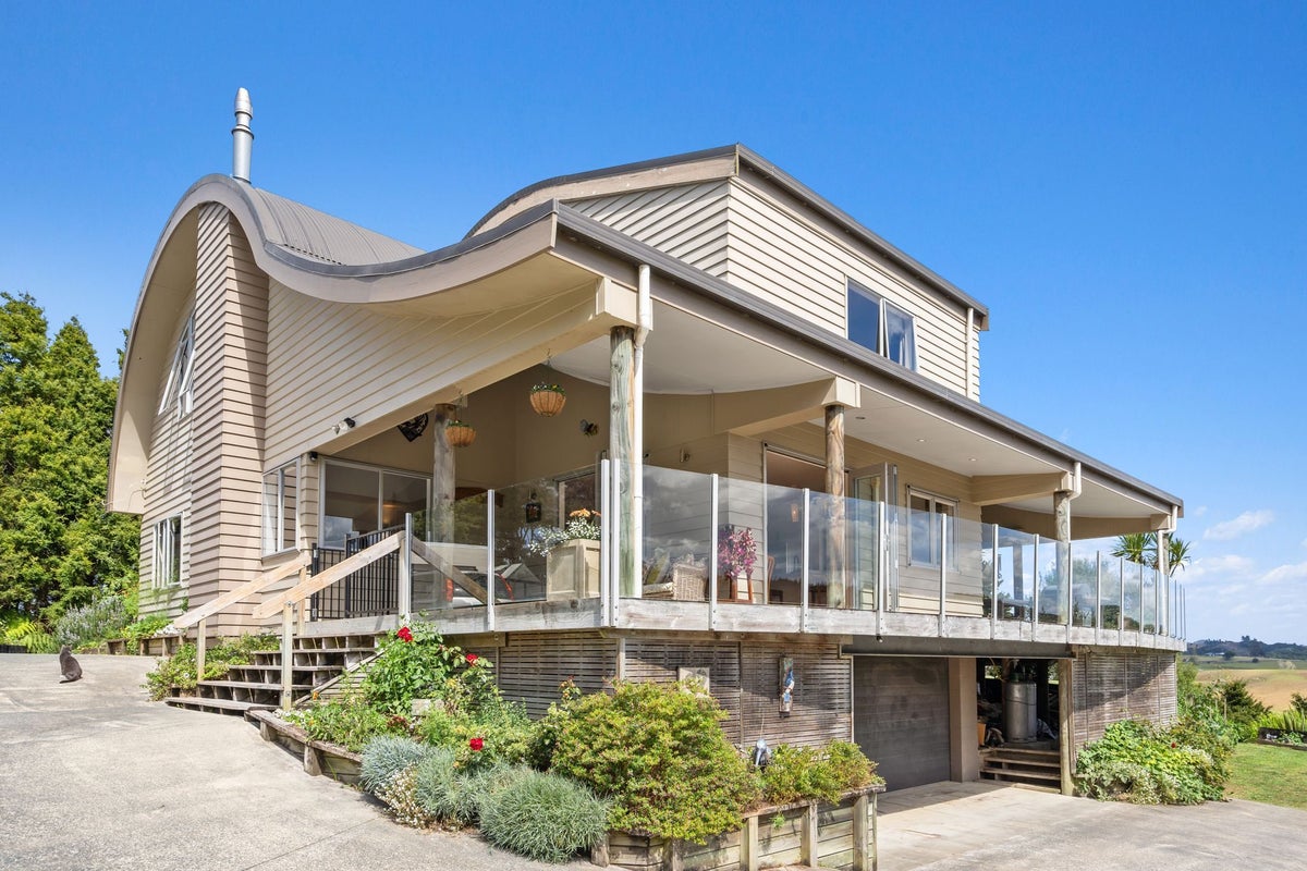 24 Coalhill Lane, Whangarei - Carousel 1