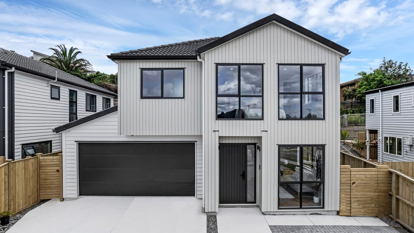 2 Mulligan Lane, Opaheke, Papakura - Carousel 1