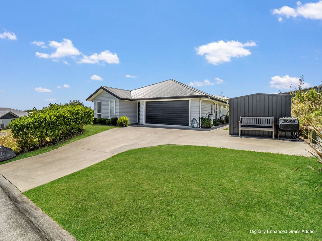 33 Golf Vue Place, Castlecliff, Whanganui - Carousel 2