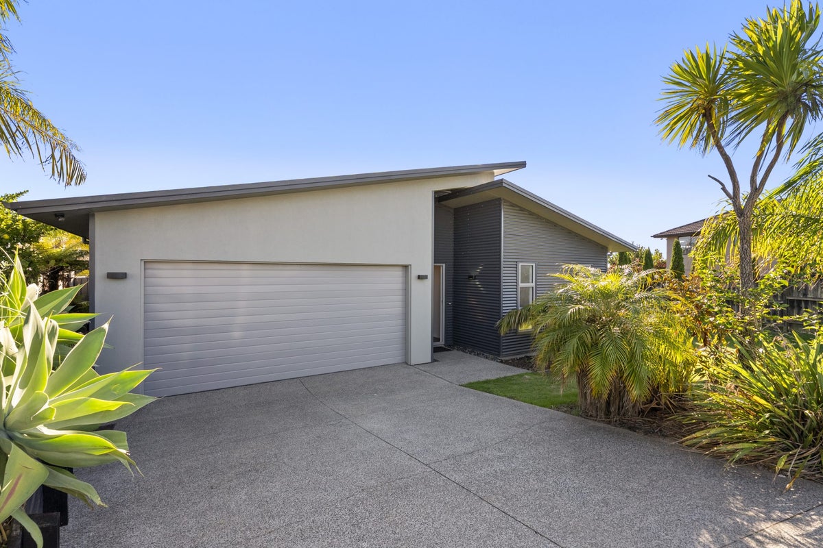 48 Columbia Crescent, Beachlands, Auckland - Carousel 24