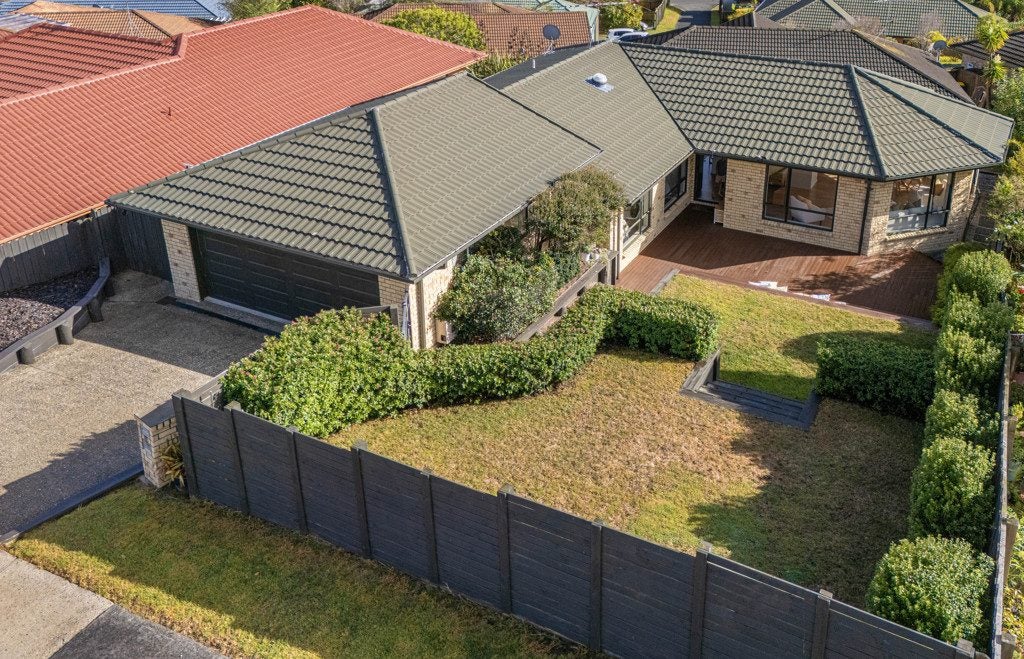 35 Black Teal Close, Unsworth Heights, Auckland - Carousel 1