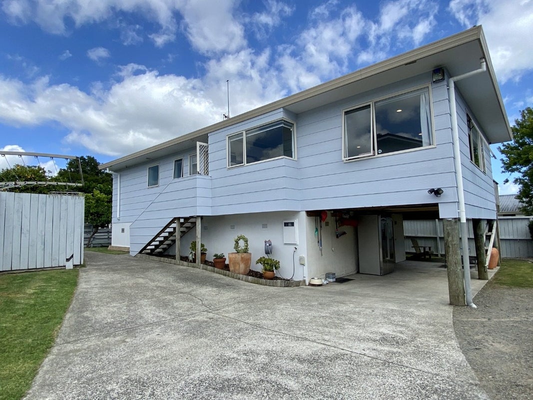 39 Jonathon Street, Brookfield, Tauranga - Carousel 1