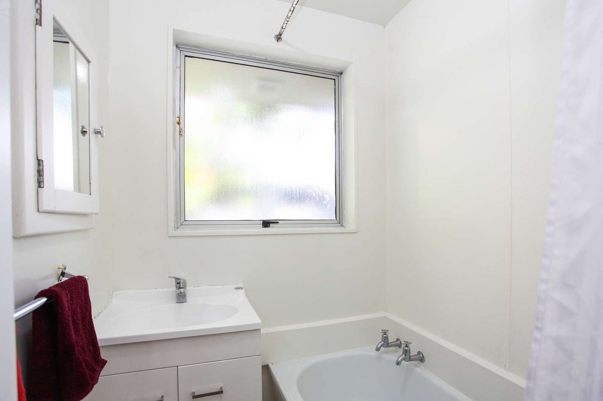 4/19 Whitmore Street, Edgeware, Christchurch - Carousel 7