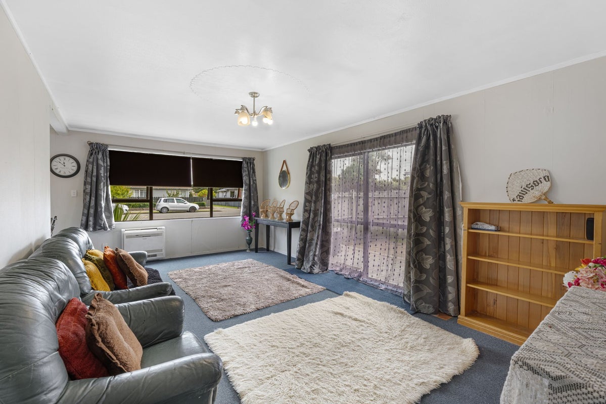 22 Brucefield Avenue, Netherby, Ashburton - Carousel 2