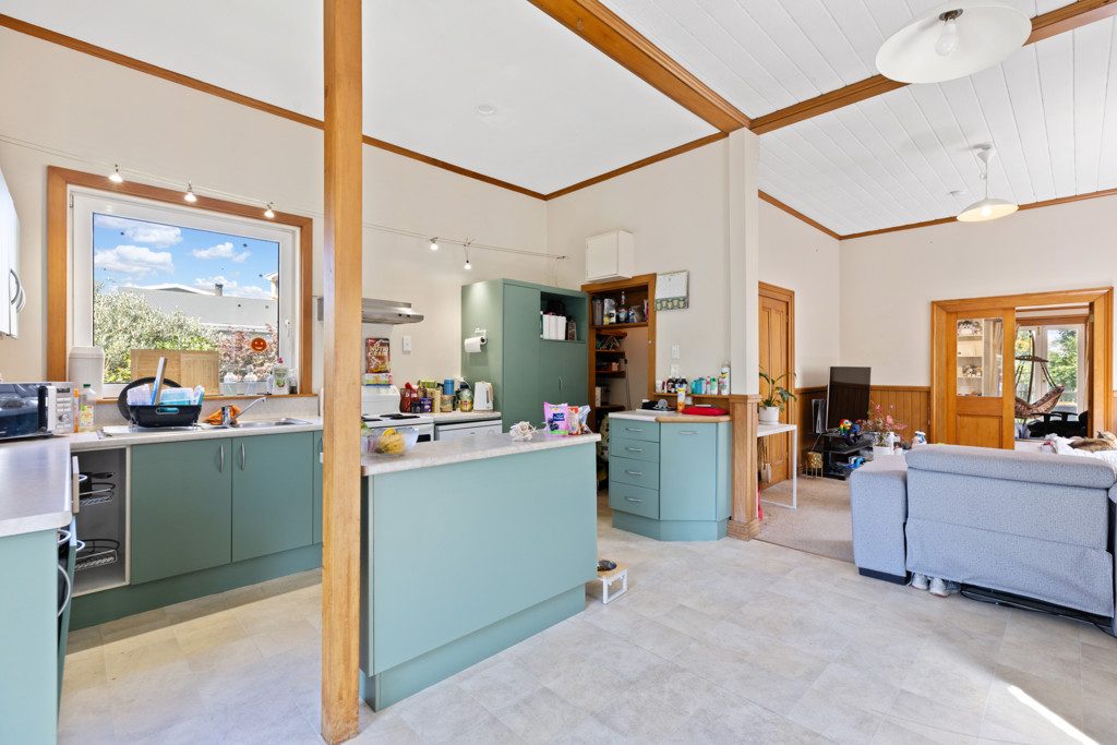 20 York Street, Waltham, Christchurch - Carousel 2
