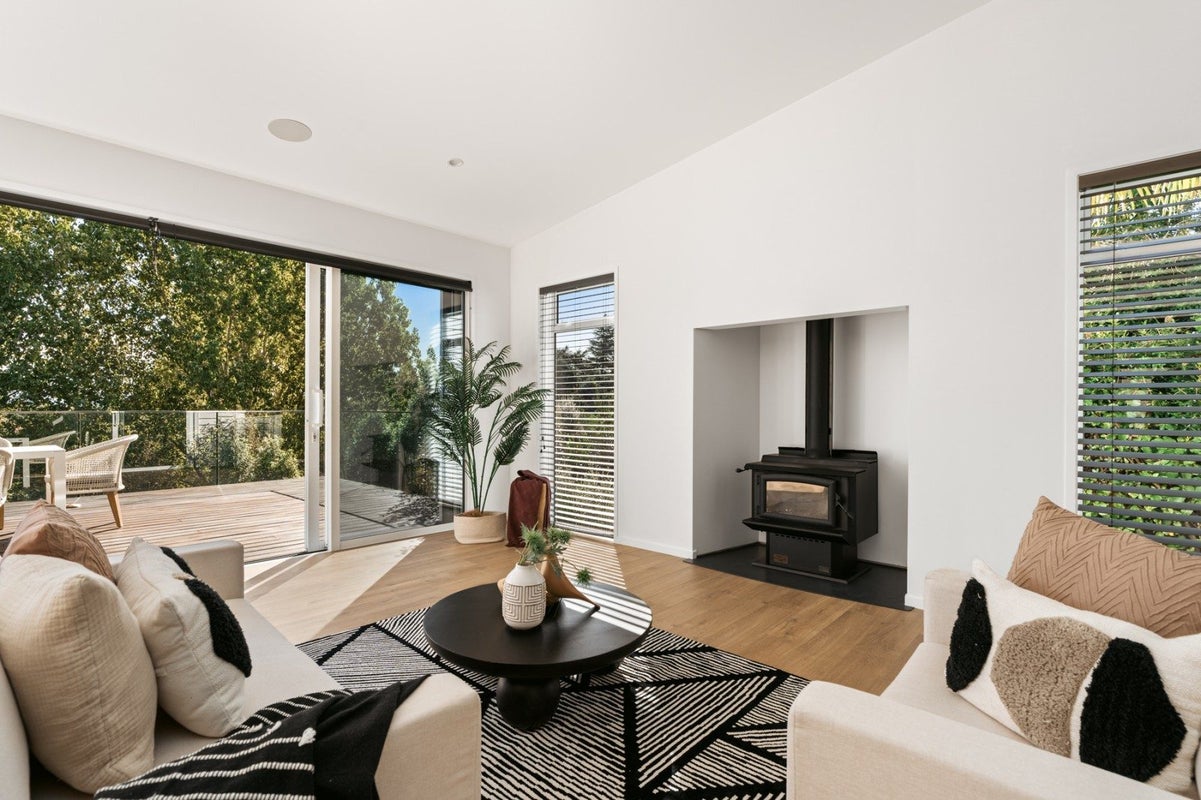 6 Flight Valley Way, Welcome Bay, Tauranga, Bay Of Plenty - Carousel 2