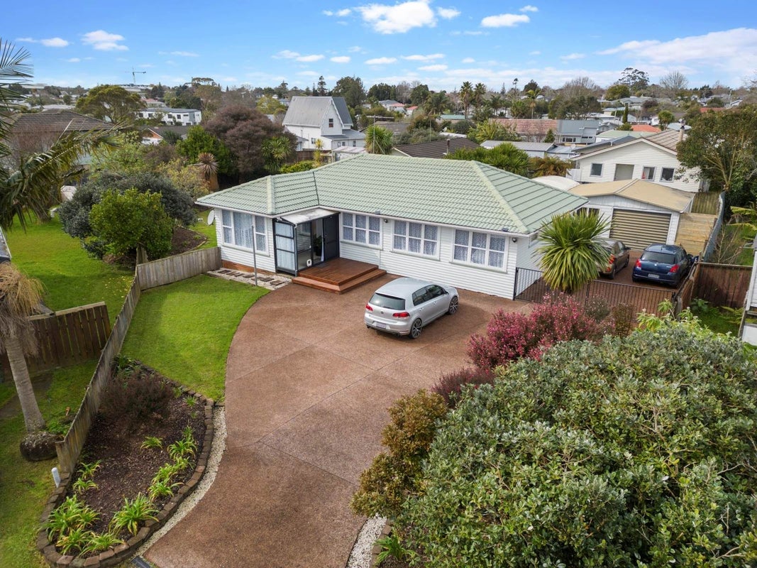80 Harrington Road, Henderson, Auckland - Carousel 2