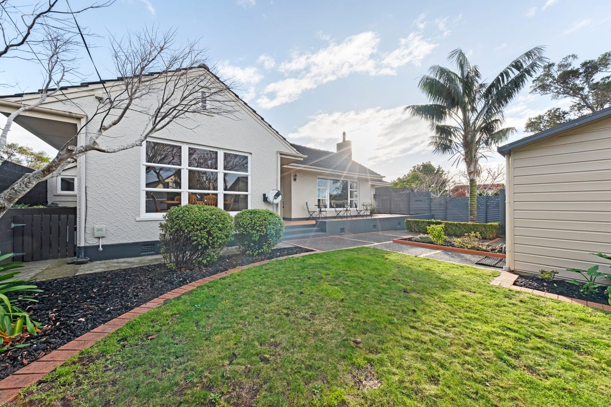 124 Carrington Street, Lower Vogeltown, New Plymouth - Carousel 24