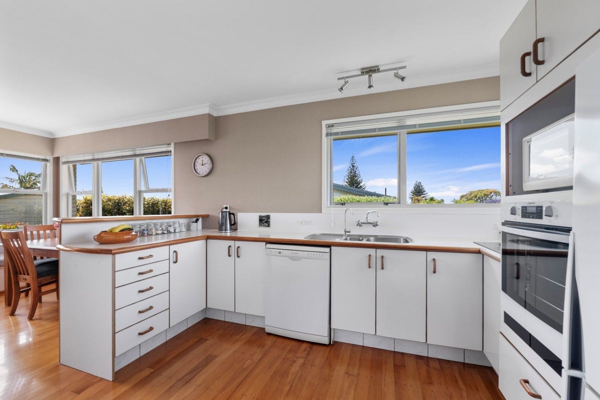 36A Upland Street, Brookfield, Tauranga - Carousel 2