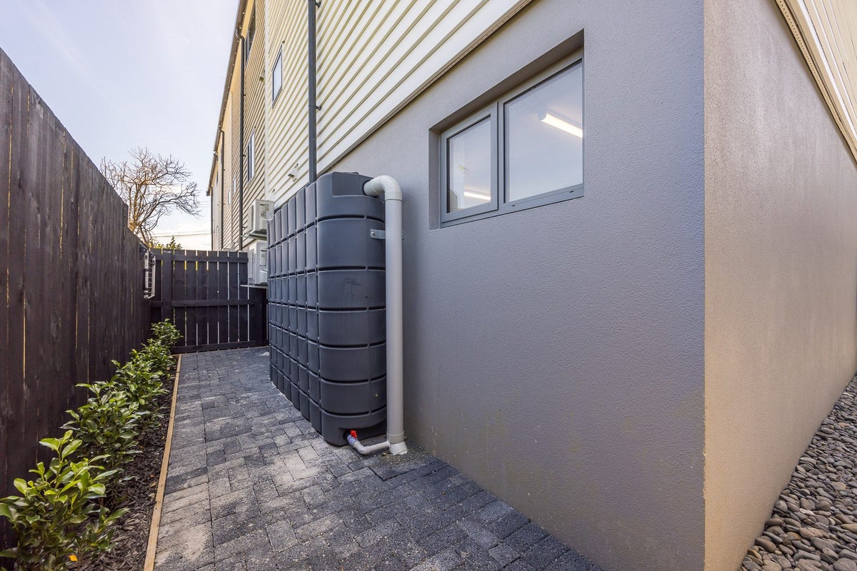 4/94 Target Road, Totara Vale, Auckland - Carousel 18