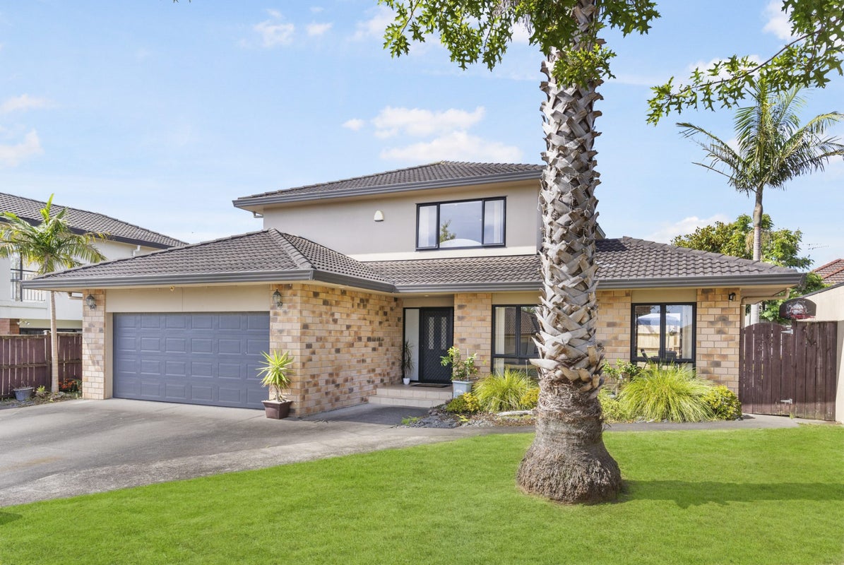 37 Lilybank Crescent, East Tamaki, Auckland - Carousel 1