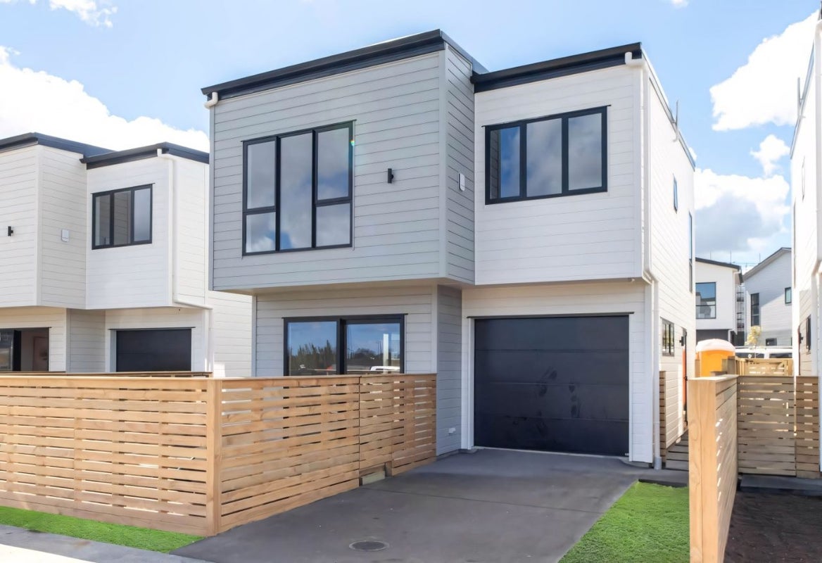 14 Greenbrier Street, Westgate, Auckland - Carousel 2