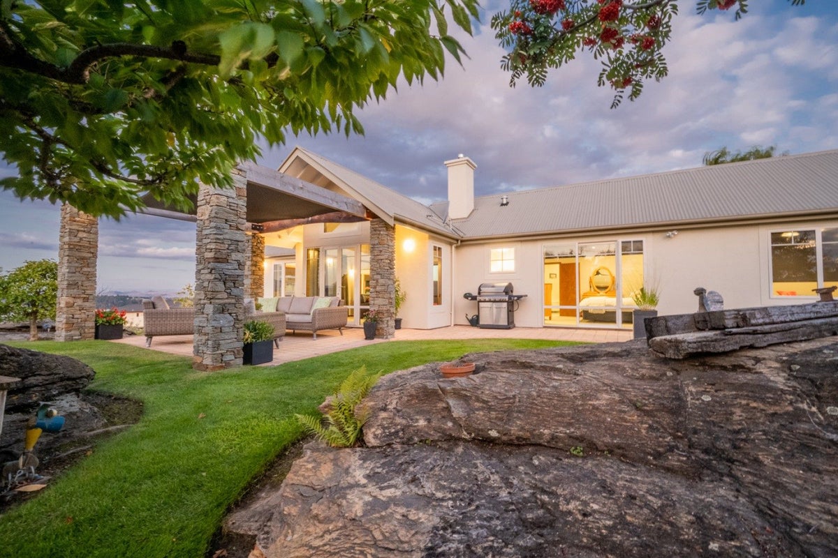 3 Hawkdun Place, Bridge Hill, Alexandra - Carousel 1