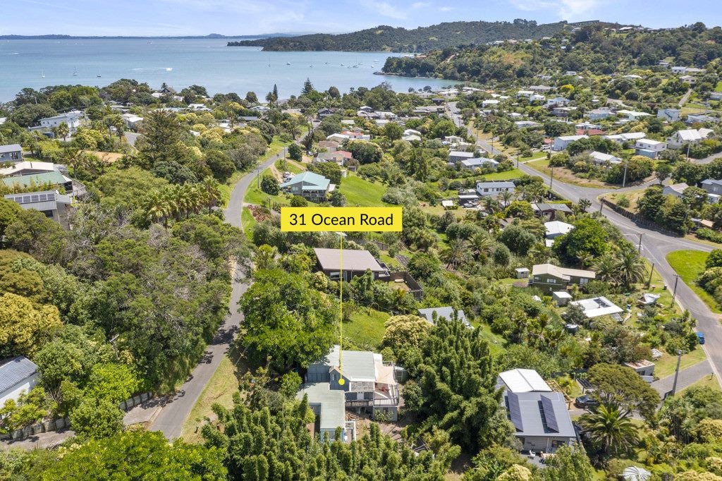 31 Ocean Road, Surfdale, Waiheke Island - Carousel 1