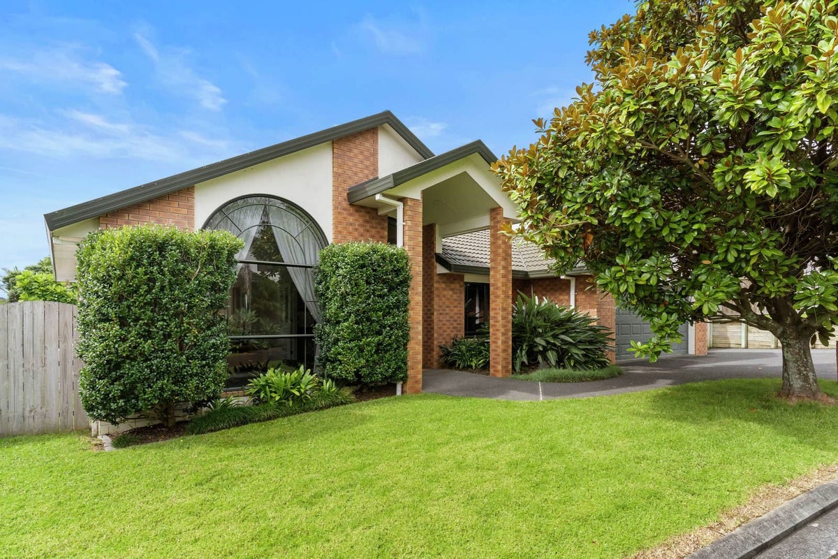 36A Westerham Drive, Dannemora, Auckland - Carousel 1