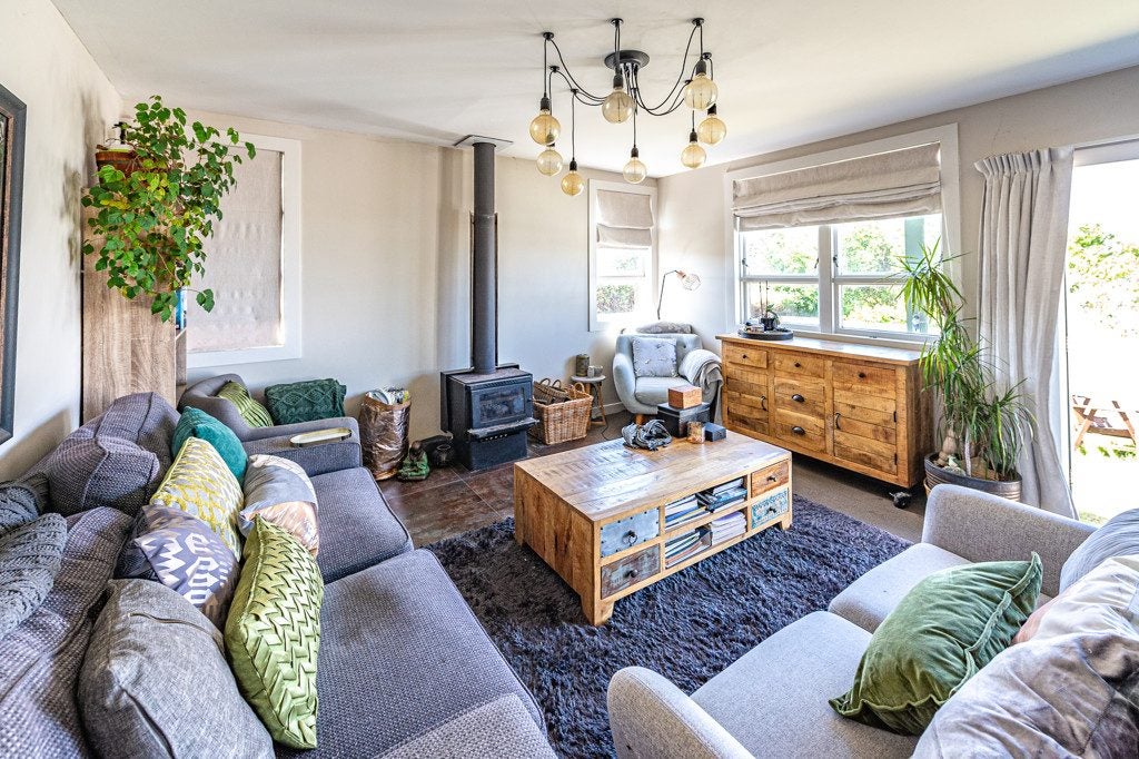 5 Armstrong Place, Gonville, Whanganui - Carousel 2
