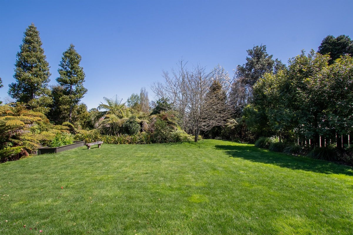 3 Ashmore Court, Huntington, Hamilton - Carousel 2