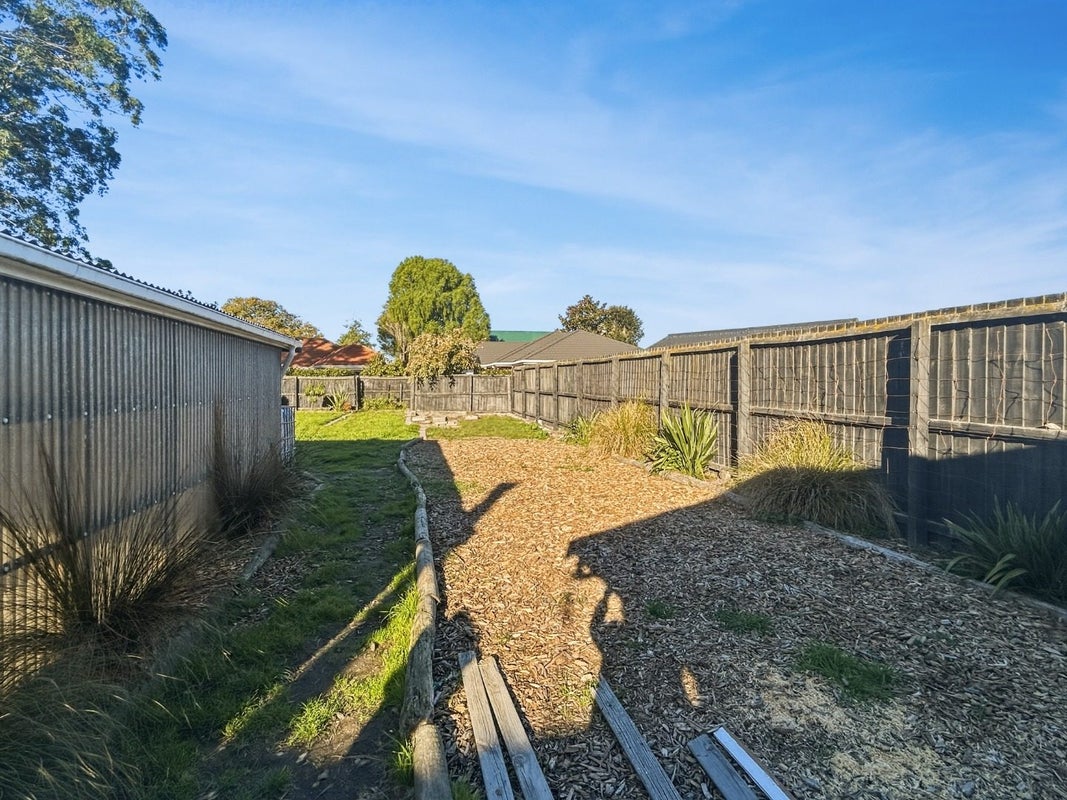 22 Russley Road, Russley, Christchurch - Carousel 14