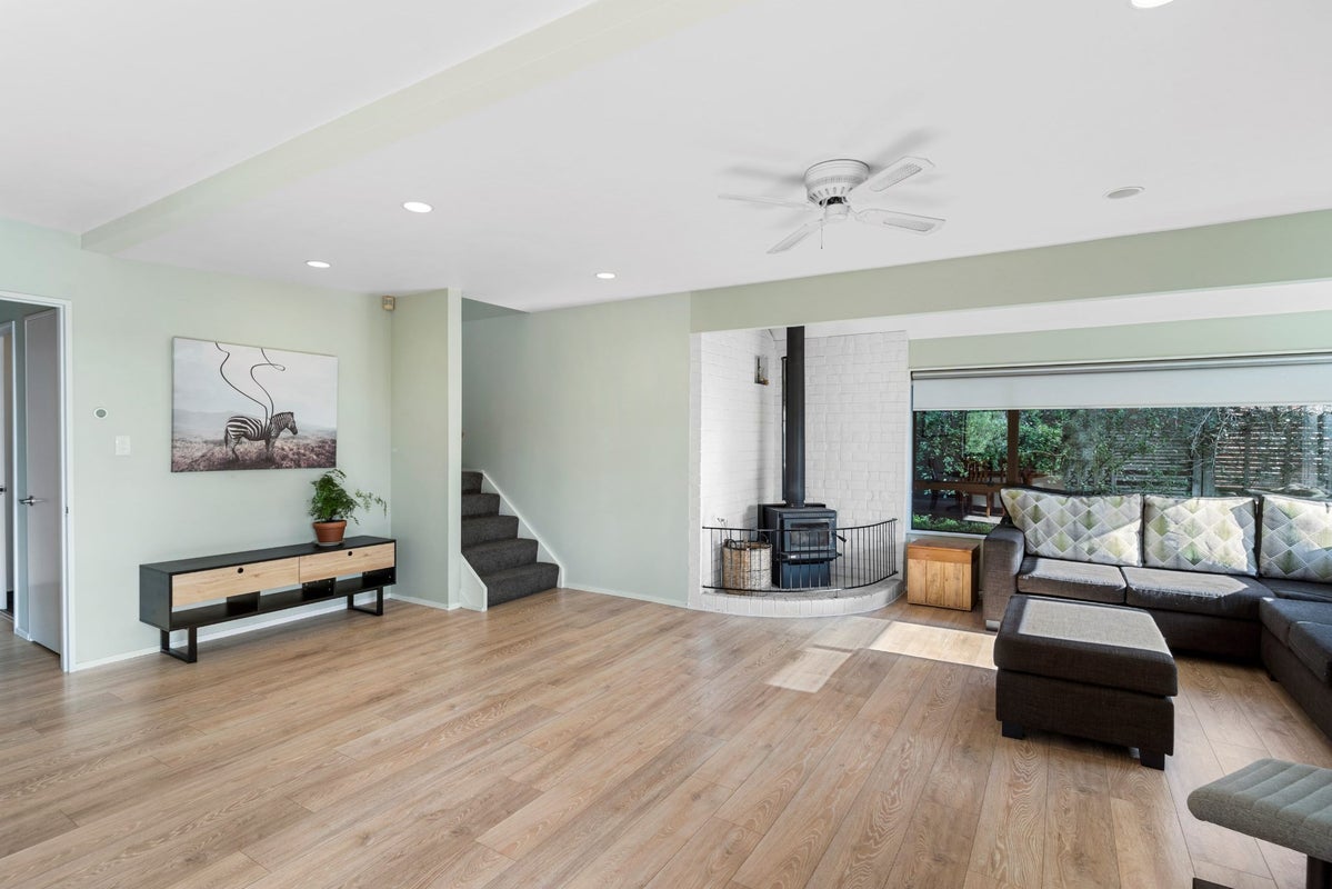 1/1 Riverview Road, New Lynn, Auckland - Carousel 24