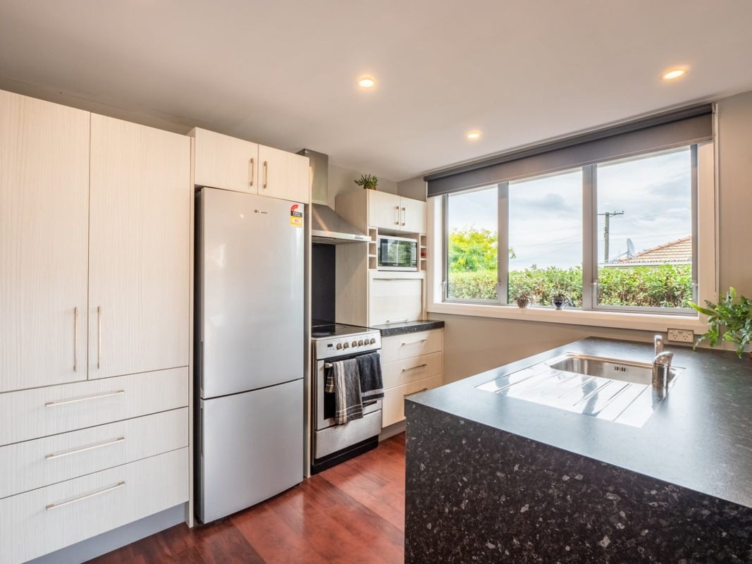 9A Exmouth Street, Abbotsford, Dunedin - Carousel 2