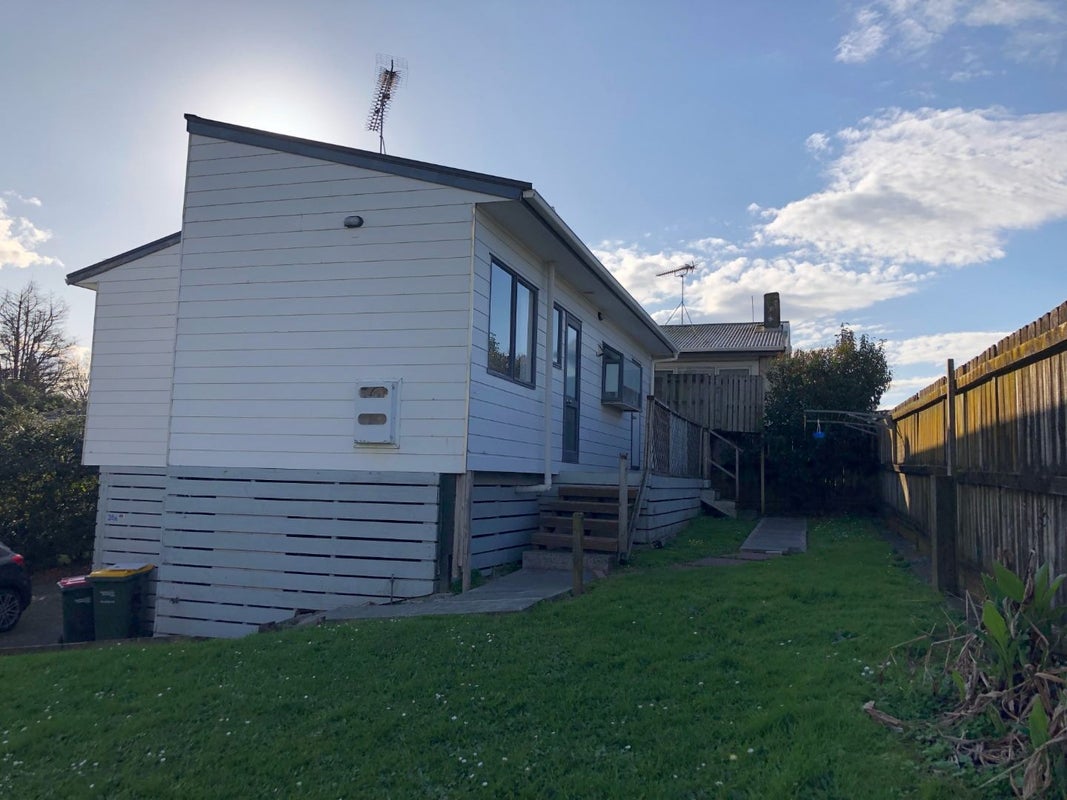 1/25 Mahia Road, Manurewa, Auckland - Carousel 1