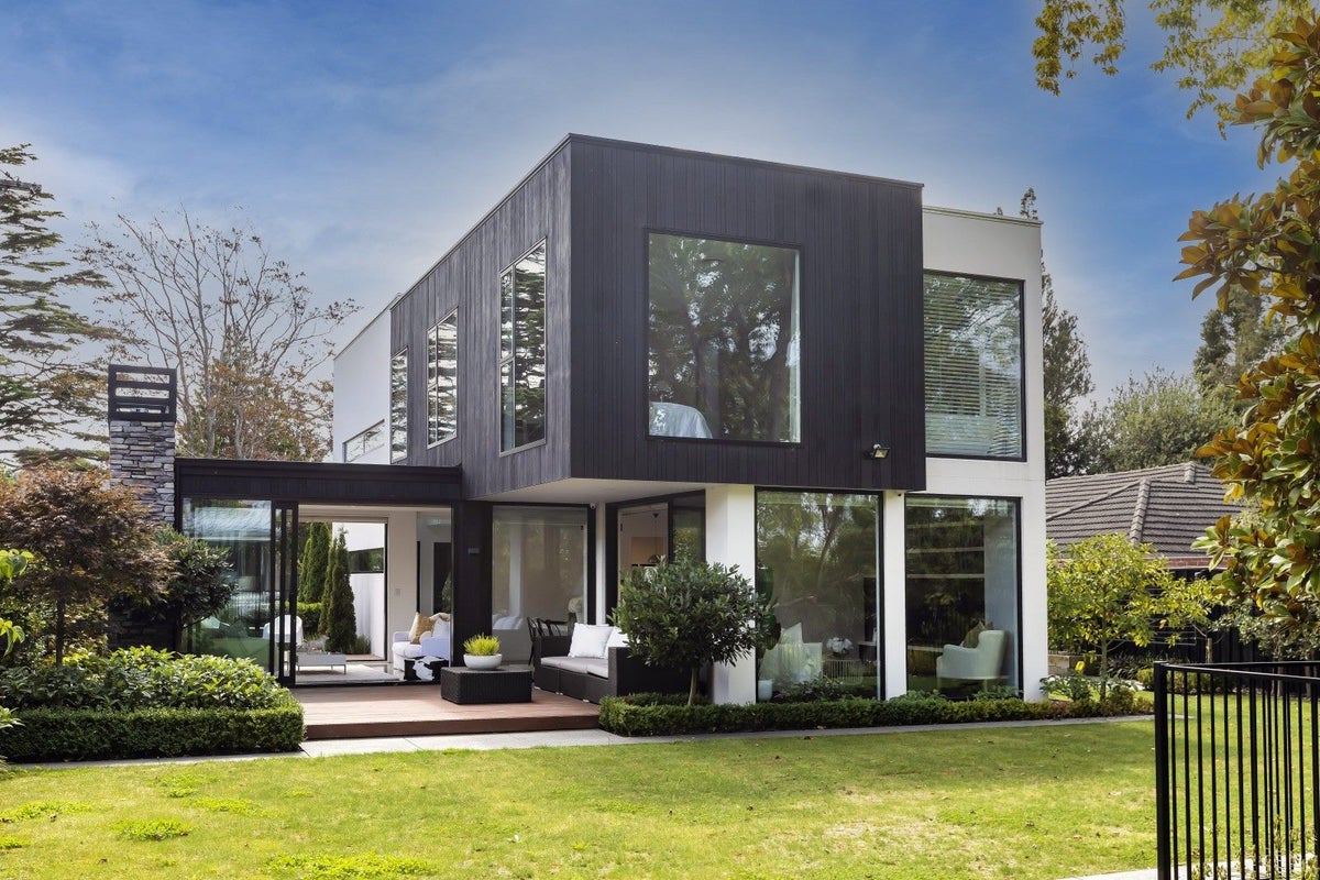 79 Fendalton Road, Fendalton, Christchurch - Carousel 1