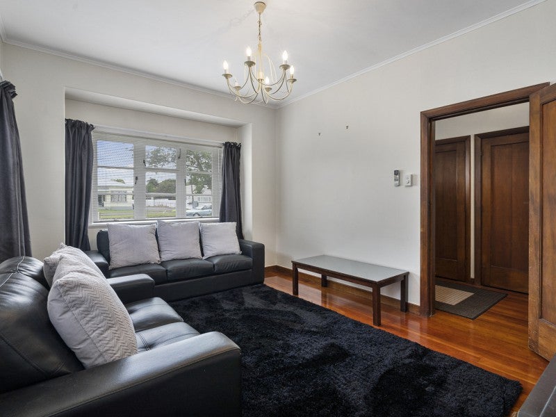 162 Cook Street, West End, Palmerston North - Carousel 2