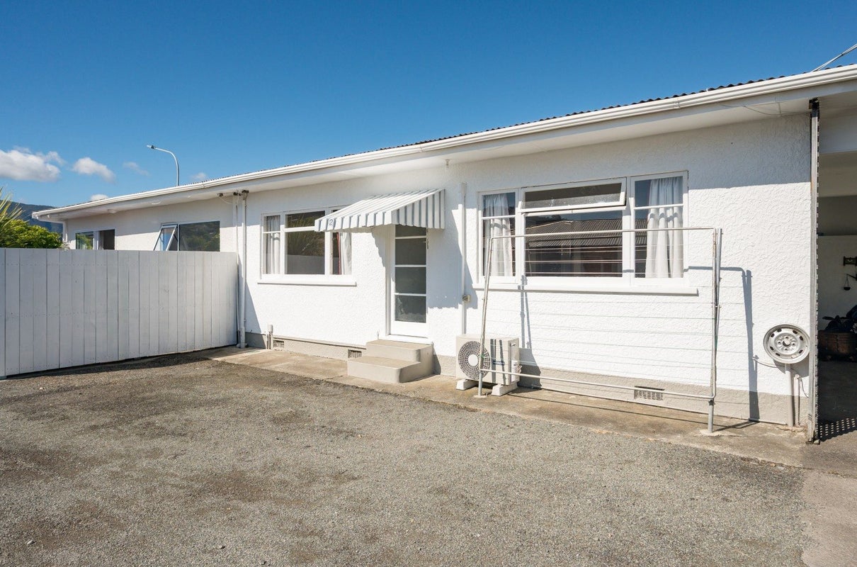 2/12 Golf Road, Tahunanui, Nelson - Carousel 2