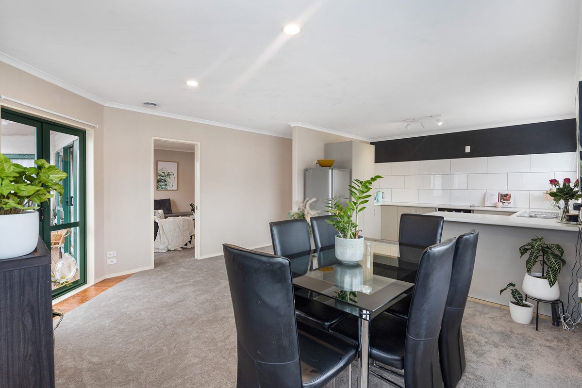 5A Chelsea Avenue, Otahuhu, Auckland - Carousel 2