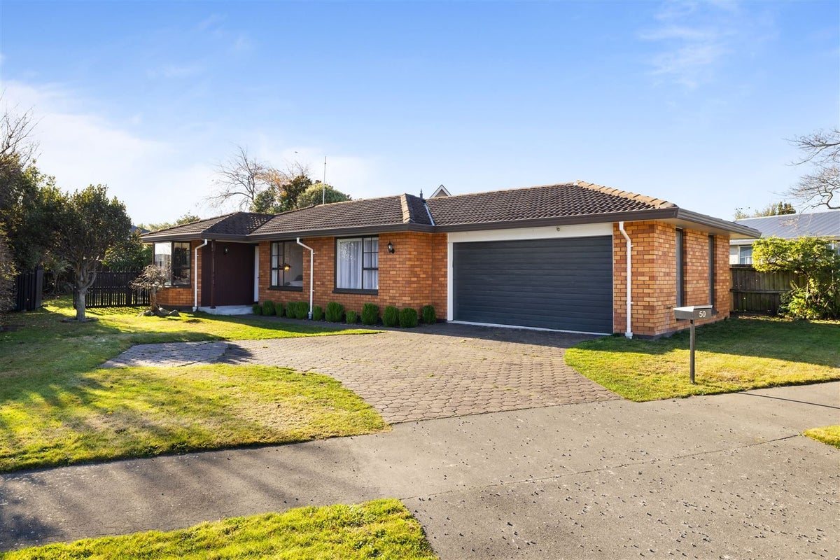 50 Cowes Street, Avondale, Christchurch - Carousel 19