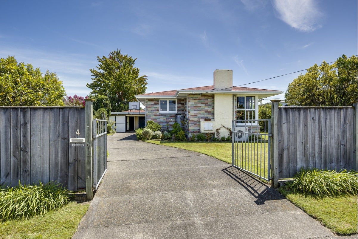 4 Totara Street, Taradale, Napier - Carousel 1