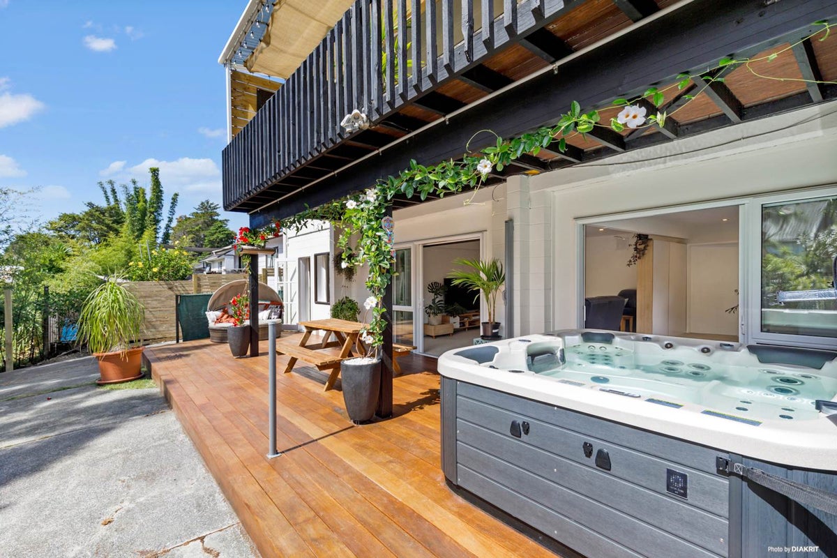 10 Fitzwilliam Drive, Torbay, Auckland - Carousel 2