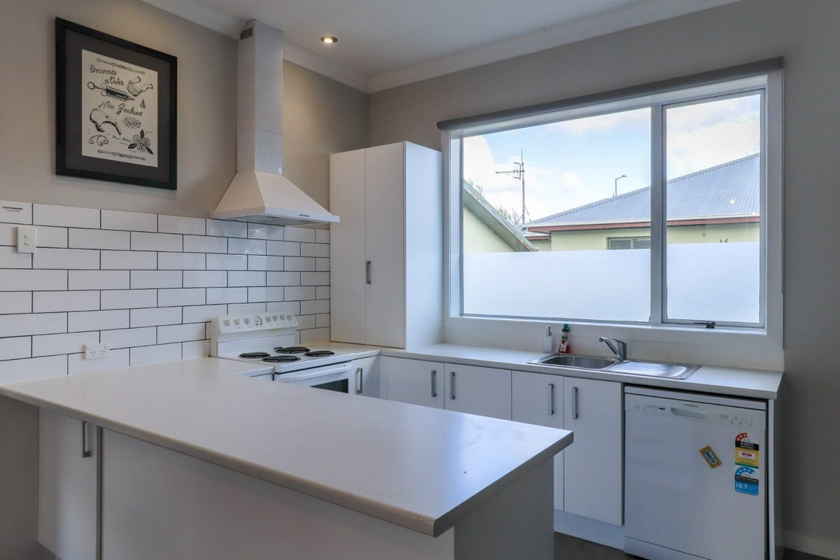 12 Maitland Street, Strathern, Invercargill - Carousel 2