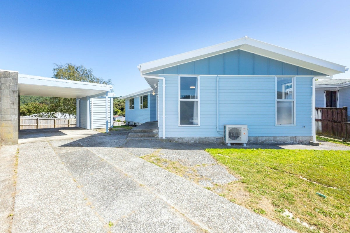 23 Blueberry Grove, Timberlea, Upper Hutt - Carousel 21