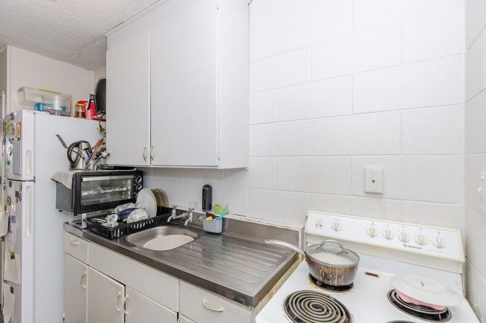 5/2 Coates Street, Hamilton East, Hamilton - Carousel 2