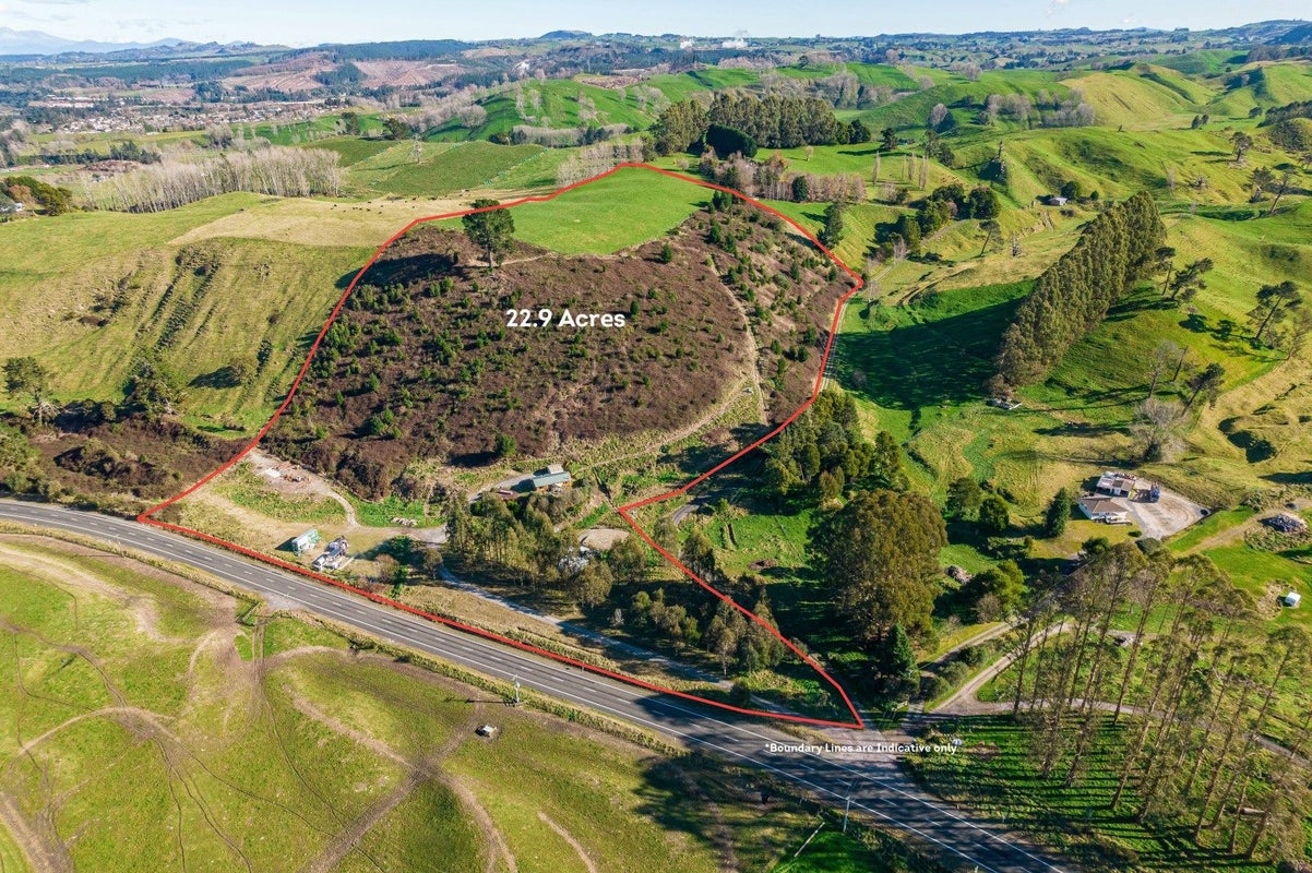 317 State Highway 5, Wairakei, Taupo - Carousel 1