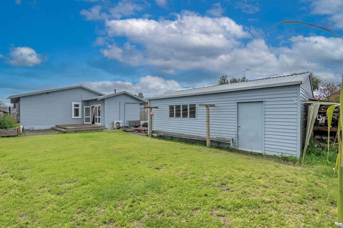 488 Tremaine Avenue, Takaro, Palmerston North - Carousel 1
