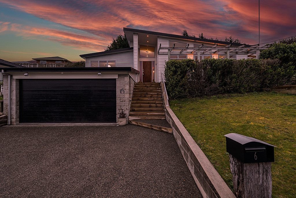 6 Frankie Stevens Place, Riverstone Terraces, Upper Hutt - Carousel 1