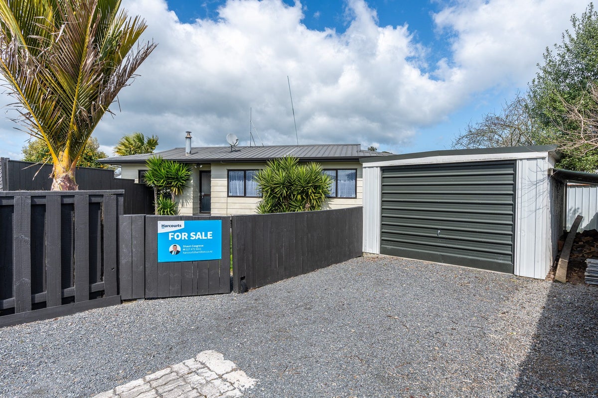 12B Bruce Avenue, Glenview, Hamilton - Carousel 16
