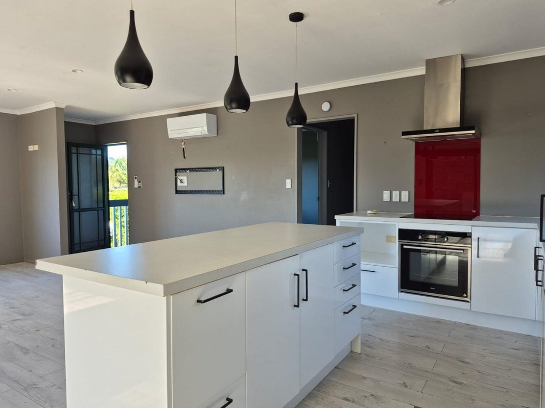 21 Mamaku Rise, Welcome Bay, Tauranga - Carousel 2