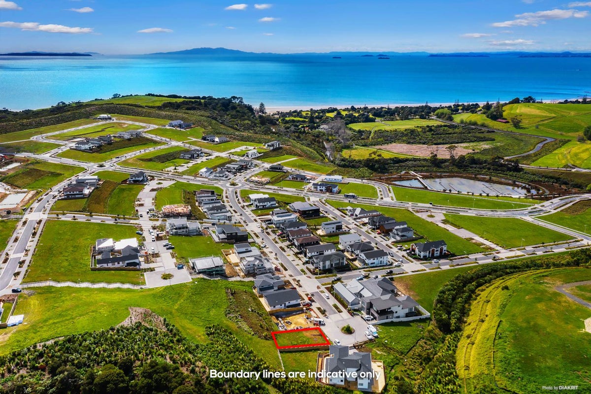 28 Tawatawa Street, Long Bay, Auckland - Carousel 1