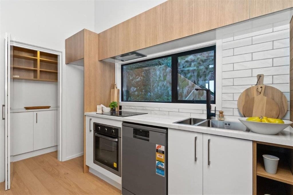 2/80 McCormacks Bay Road, Mount Pleasant, Christchurch - Carousel 2