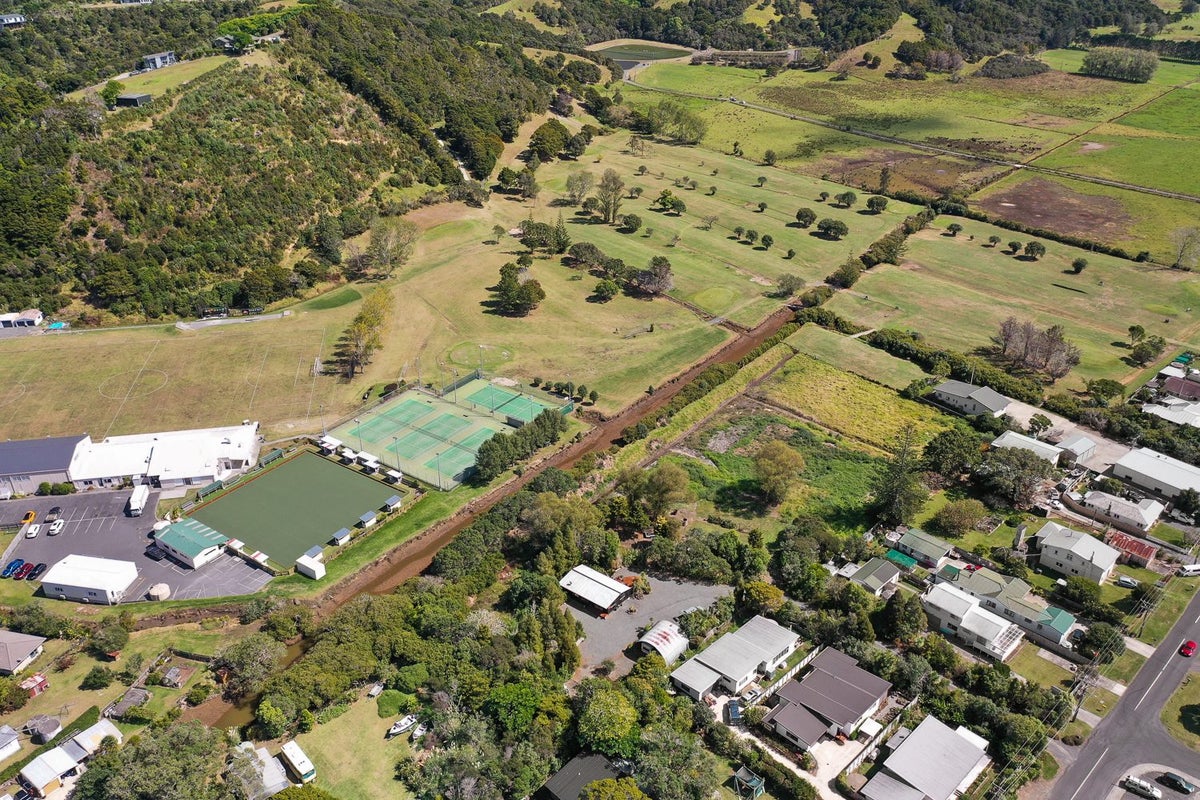 17 Waiotoi Road, Whangarei - Carousel 2