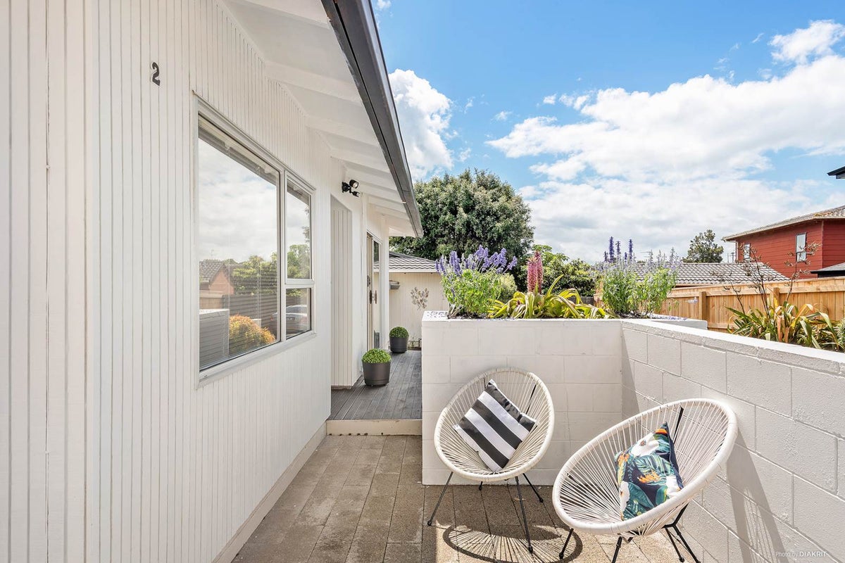 2/17 Vida Place, Howick, Auckland - Carousel 2