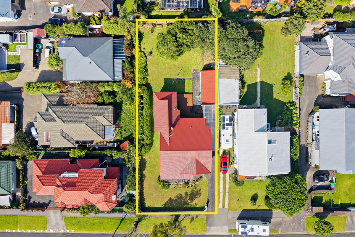 30 Louvain Avenue, Mount Roskill, Auckland - Carousel 1