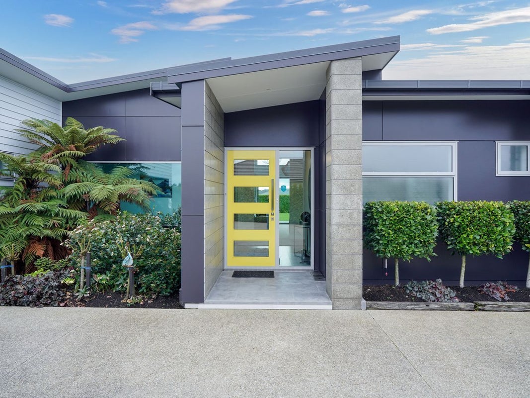 11 Majestic Chance, Seaward Bush, Invercargill - Carousel 2