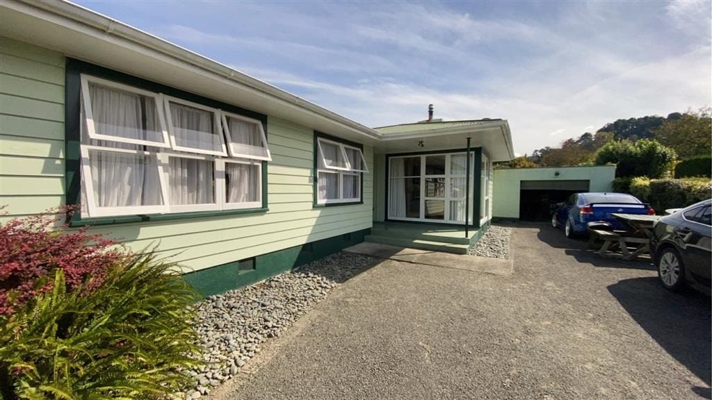 7 Seymour Road, Inner Kaiti, Gisborne - Carousel 2